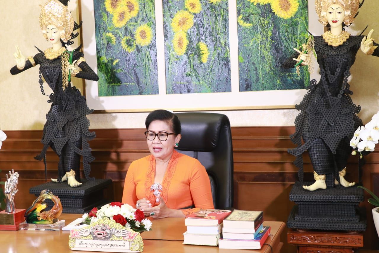 podiumnews.com-Ny. Putri Koster Ajak Melindungi Anak-anak dari Acaman Pedofilia